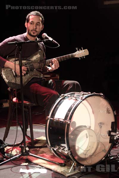 BUKE AND GASS - 2011-02-22 - PARIS - Cafe de la Danse - 